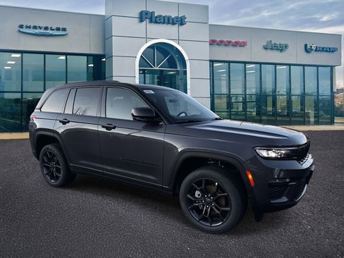 New 2025 Jeep Grand Cherokee Limited image 1