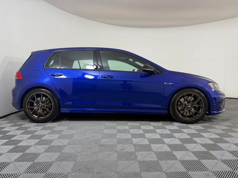 Used 2017 Volkswagen Golf R 4-Door AWD/4WD image 8