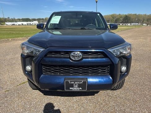 Used 2019 Toyota 4Runner SR5 image 6