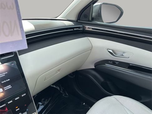 Used 2023 Hyundai Tucson Limited w/ Cargo Package image 13