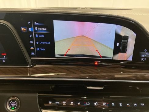 Used 2023 Cadillac Escalade Premium Luxury Platinum image 17