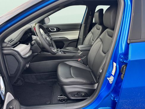 New 2026 Jeep Compass Limited AWD/4WD image 9