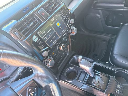 Used 2024 Toyota 4Runner TRD Off-Road Premium w/ Moonroof Package AWD/4WD image 18