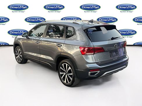 Used 2024 Volkswagen Taos SE image 6