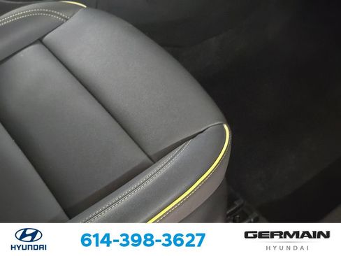 Used 2025 Chevrolet TrailBlazer RS AWD/4WD image 27