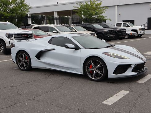 Used 2021 Chevrolet Corvette Stingray Preferred Conv w/ Z51 Performance Package RWD image 2