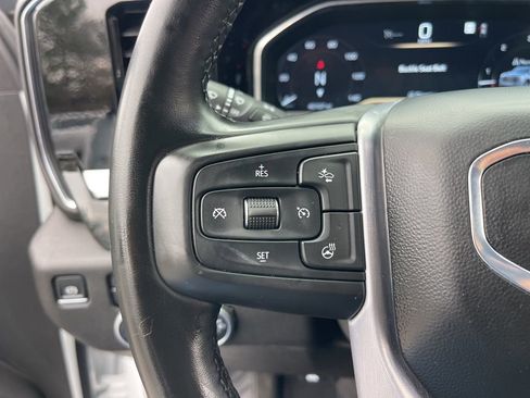 Used 2024 GMC Sierra 1500 SLT image 16
