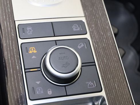 Used 2020 Land Rover Range Rover Autobiography image 24