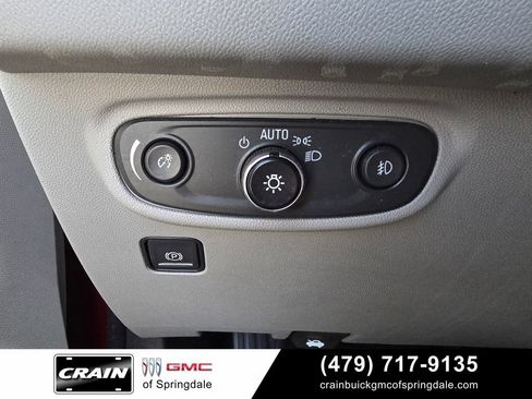 Used 2022 GMC Terrain SLT FWD image 13