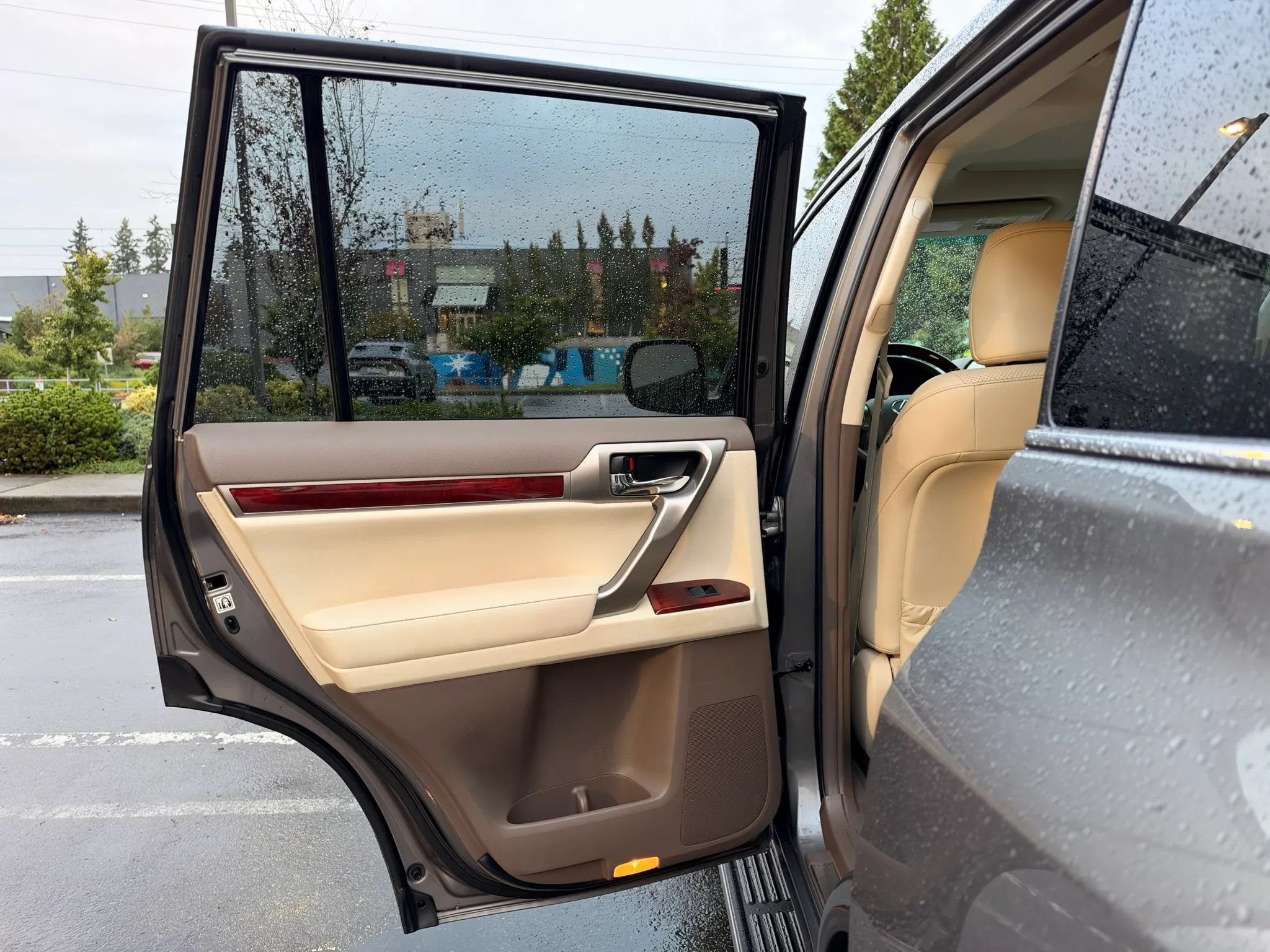 Used 2013 Lexus GX 460 w/ Comfort Plus Pkg AWD/4WD image 42
