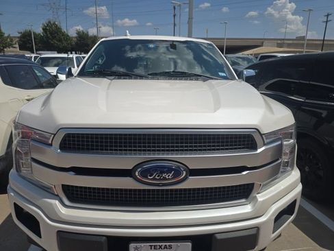 Used 2018 Ford F150 Platinum w/ Equipment Group 701A Luxury AWD/4WD image 2