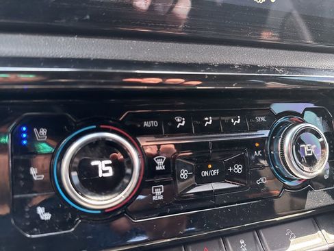 Used 2025 GMC Sierra 3500 AT4 AWD/4WD image 20