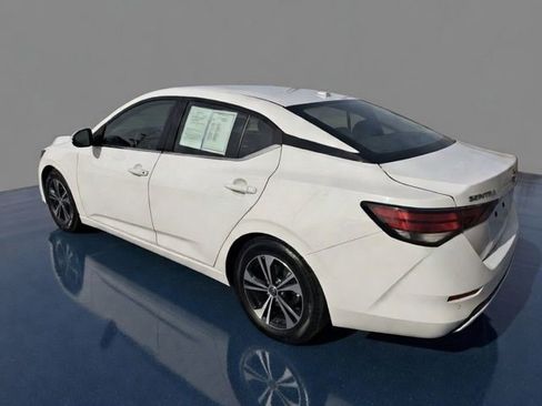 Used 2021 Nissan Sentra SV image 3