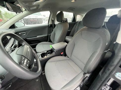 Used 2025 Kia K4 LX FWD image 19