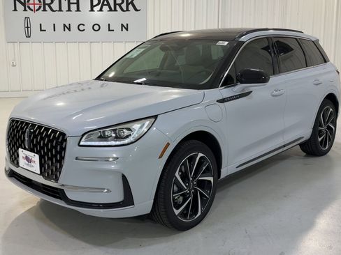 New 2026 Lincoln Corsair Grand Touring AWD/4WD image 5