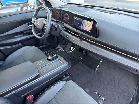 Used 2023 Nissan Ariya AWD image 21