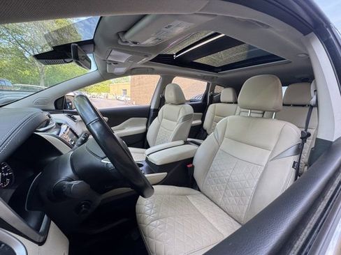Used 2025 Nissan Murano Platinum w/ Cargo Package AWD/4WD image 30