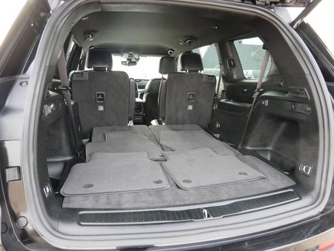 Used 2021 Jeep Grand Cherokee L Laredo image 10