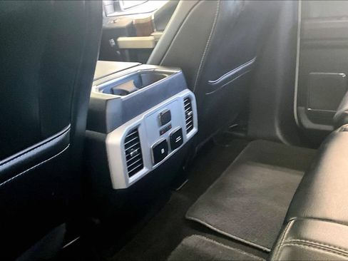 Used 2019 Ford F150 Lariat w/ Equipment Group 502A Luxury AWD/4WD image 10