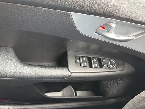 Used 2023 Kia Forte LXS FWD image 22