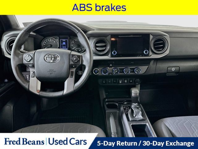 Used 2019 Toyota Tacoma TRD Sport w/ Technology Package AWD/4WD image 24