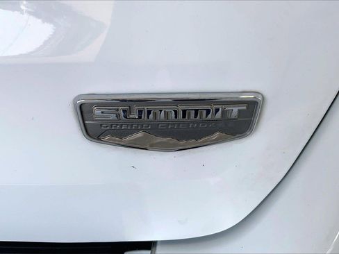 Used 2019 Jeep Grand Cherokee Summit image 31