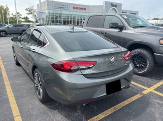 Used 2019 Buick Regal Essence w/ Driver Confidence Package I AWD/4WD video 3