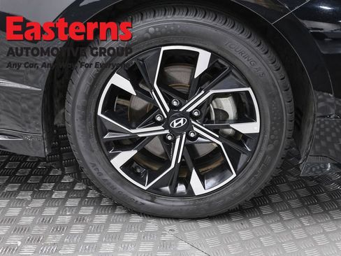 Used 2024 Hyundai Sonata SEL FWD image 32