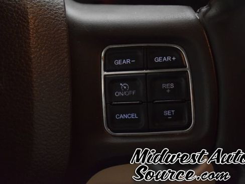 Used 2018 RAM 1500 SLT image 18