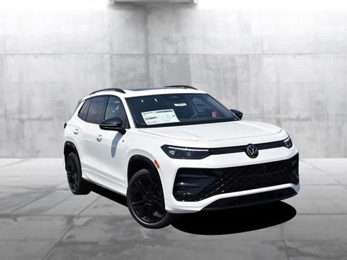 New 2026 Volkswagen Tiguan SE R-Line AWD/4WD image 2