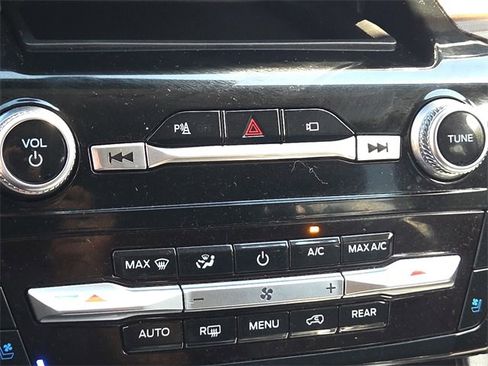 Certified 2023 Ford Explorer Limited image 20