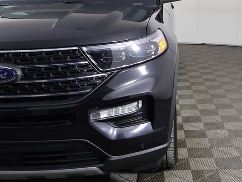 Used 2023 Ford Explorer XLT w/ Equipment Group 202A image 14