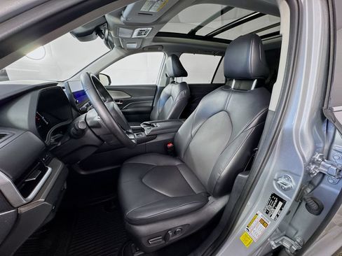 Certified 2024 Toyota Grand Highlander AWD image 15
