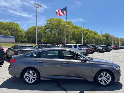 Used 2019 Honda Accord LX image 7