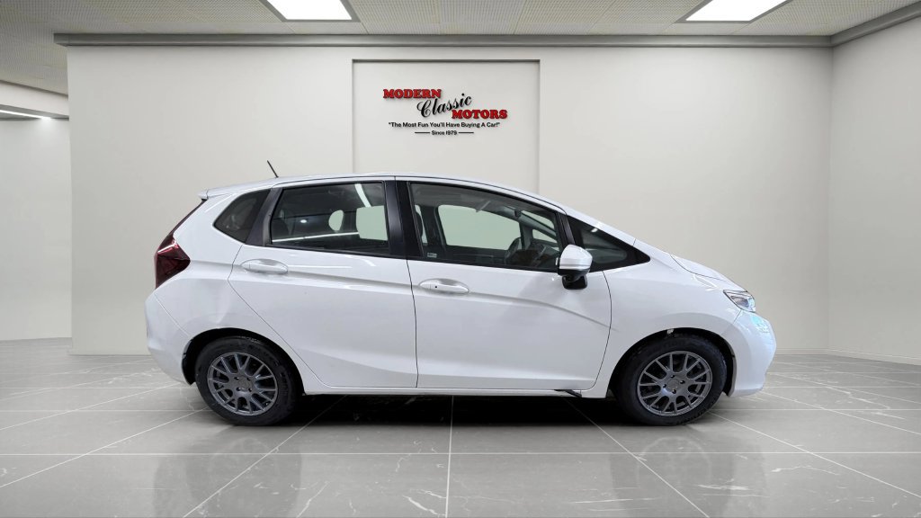 Used 2019 Honda Fit EX image 8