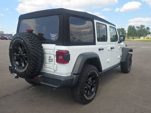Used 2022 Jeep Wrangler Unlimited Sport AWD/4WD image 8
