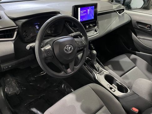 Used 2025 Toyota Corolla LE image 10