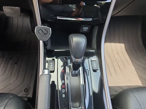 Used 2017 Honda Accord Touring image 20