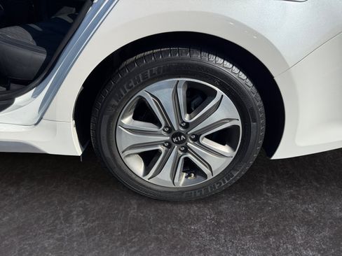 Used 2019 Kia Optima EX w/ Technology Package FWD image 14