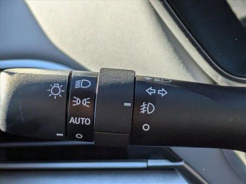 Used 2022 Subaru Outback Limited w/ Popular Package #2 image 11