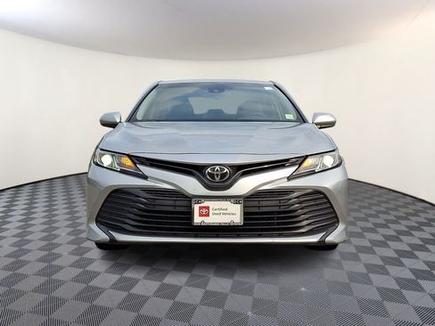 Certified 2018 Toyota Camry LE FWD image 3