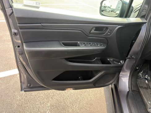 Used 2021 Honda Odyssey EX-L image 11