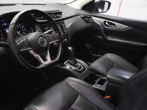 Used 2020 Nissan Rogue Sport SL AWD/4WD image 17