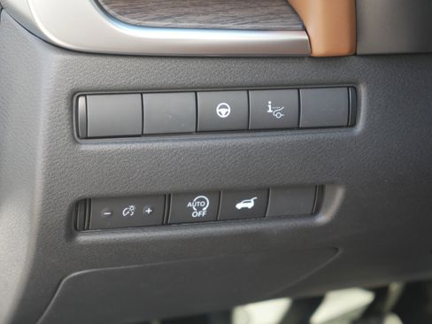 New 2026 Nissan Rogue Platinum image 6