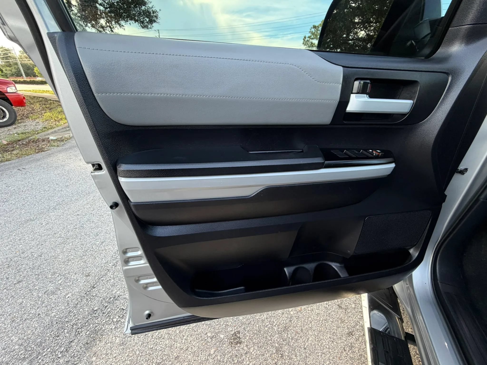 Used 2021 Toyota Tundra Limited RWD image 25
