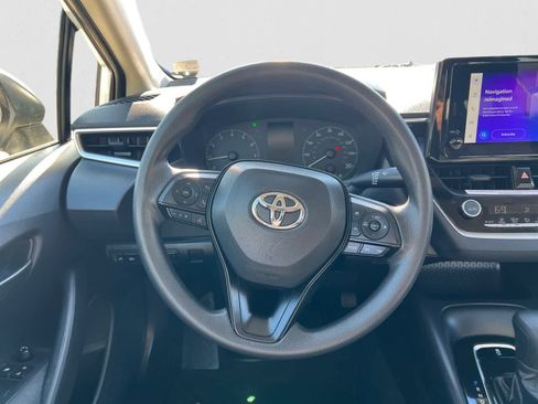 Used 2023 Toyota Corolla LE w/ LE Convenience Package FWD image 13
