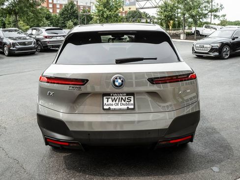 Used 2024 BMW iX xDrive50 w/ Premium Package AWD/4WD image 37