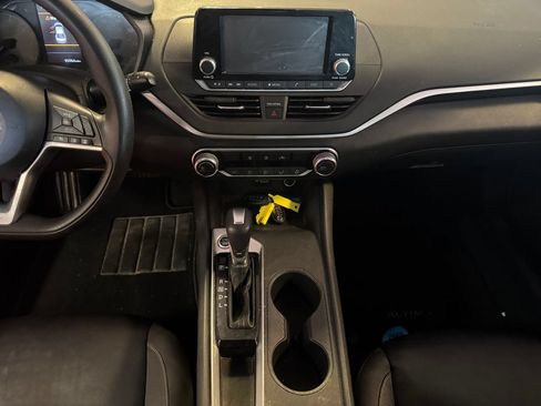 Used 2021 Nissan Altima 2.5 S FWD image 11