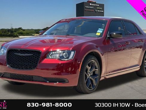 Used 2023 Chrysler 300 Touring w/ Sport Appearance Package RWD image 8