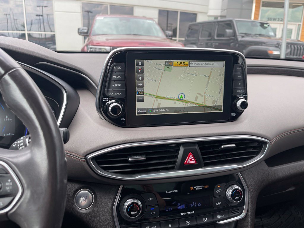 Used 2019 Hyundai Santa Fe FWD image 12